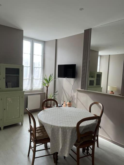 Superbe Appartement Plein Centre Millau Extérieur photo